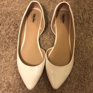 White Target Flats